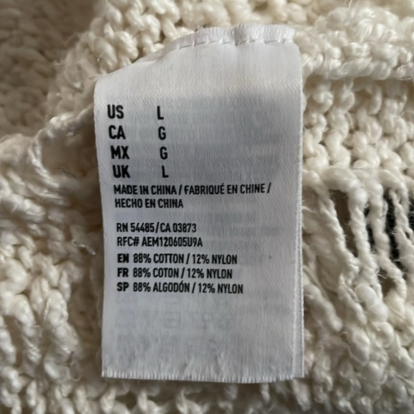 Sweater. American Eagle knit lightweight sweater. Cream/beige. Nice cond. large. - Picture 7 of 8